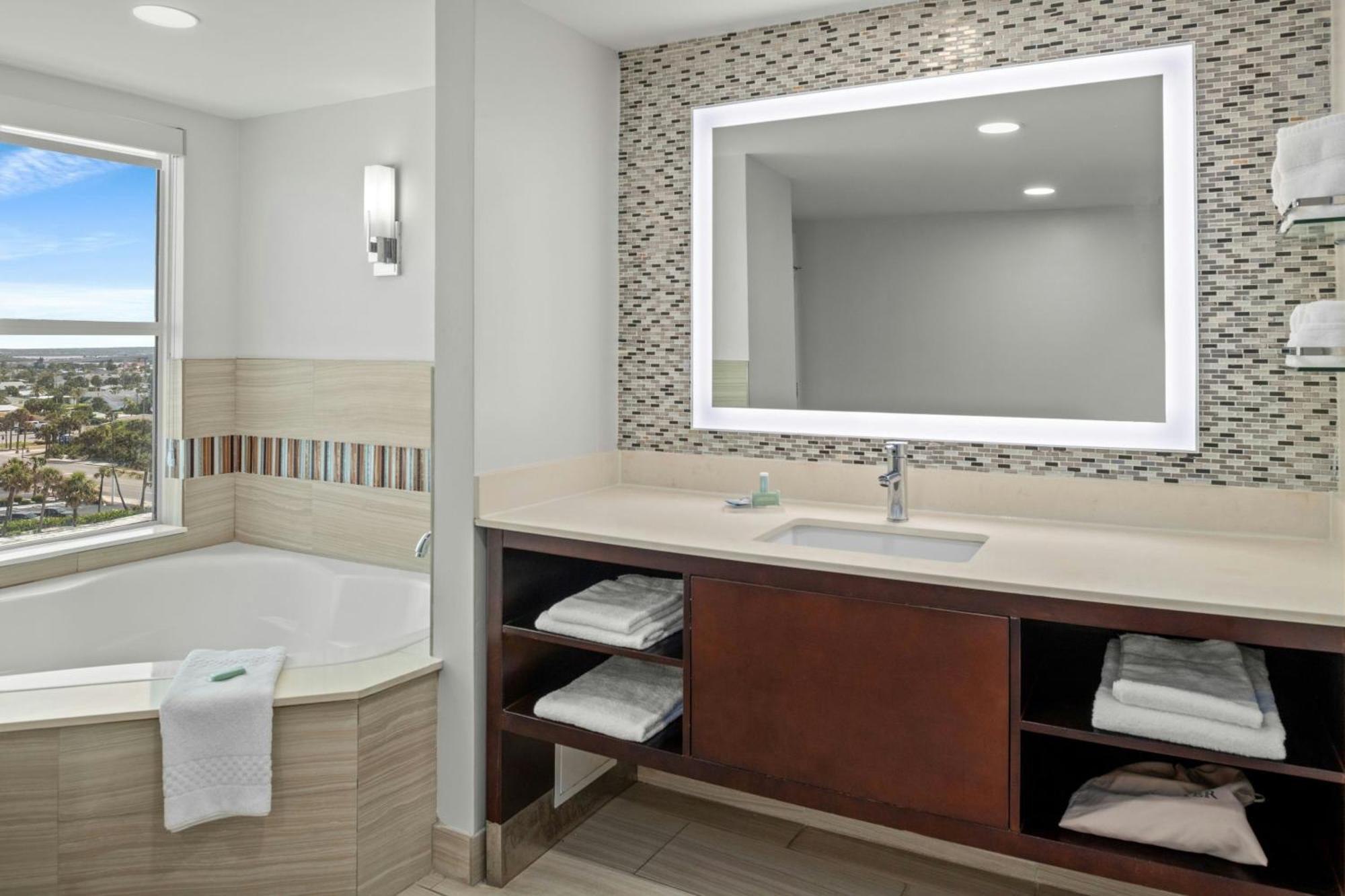 Residence Inn By Marriott Daytona Beach Oceanfront Daytona Beach Shores Bagian luar foto